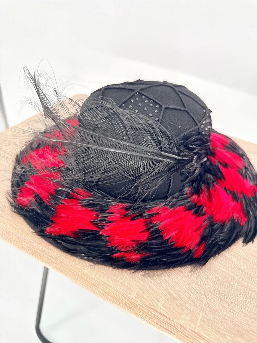 Mr John Vintage Black Red Feather Hat Races Opening Day Derby Fascinator 1960s
